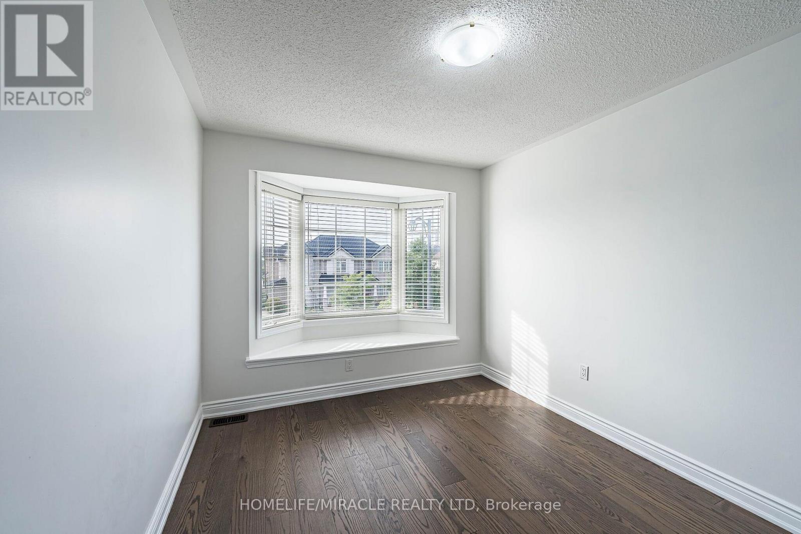 354 Panhellenic Drive, Mississauga, Ontario  L5W 0B9 - Photo 39 - W13798134