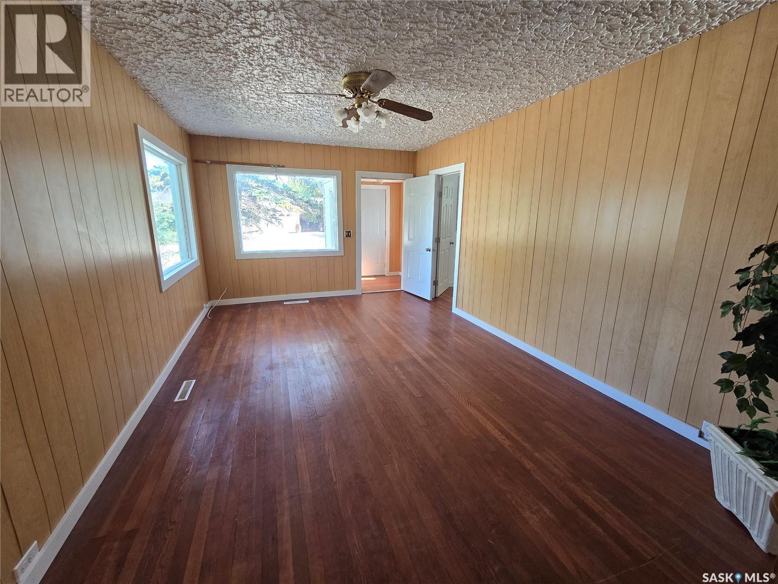 116+120 1st Avenue E, Montmartre, Saskatchewan  S0G 3M0 - Photo 24 - SK048714