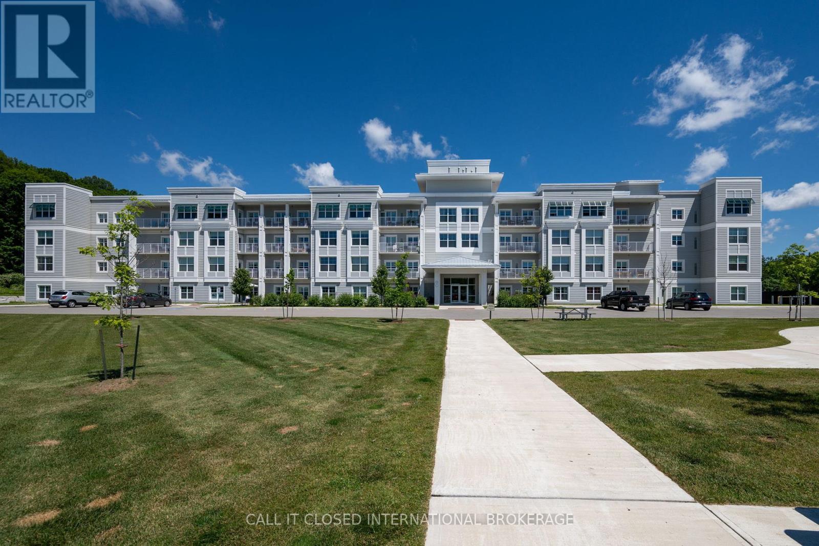 416 - 100 The Promenade, Central Elgin, Ontario  N5L 0B7 - Photo 2 - X13795780