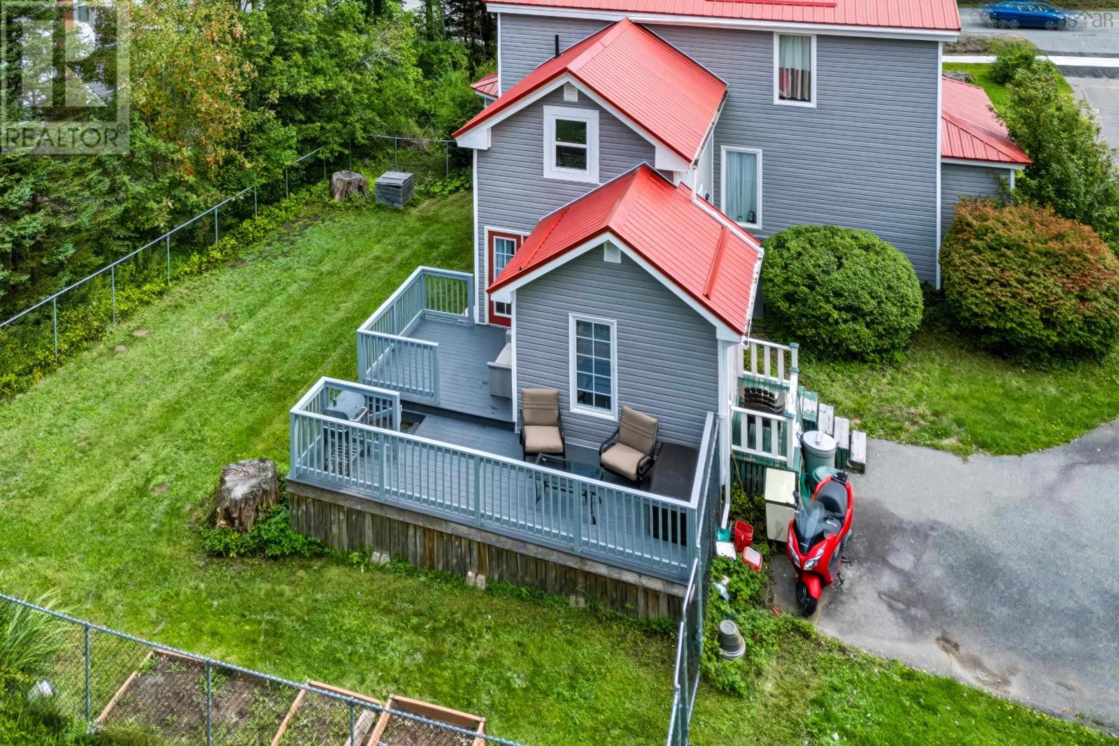 13 Mcdougall Street, Springhill, Nova Scotia  B0M 1X0 - Photo 45 - 202623647