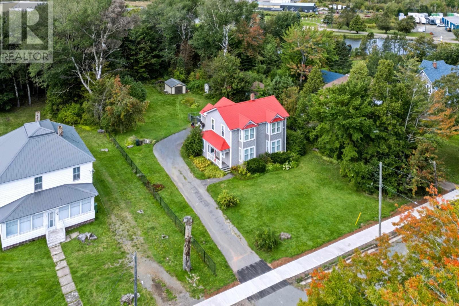 13 Mcdougall Street, Springhill, Nova Scotia  B0M 1X0 - Photo 43 - 202623647