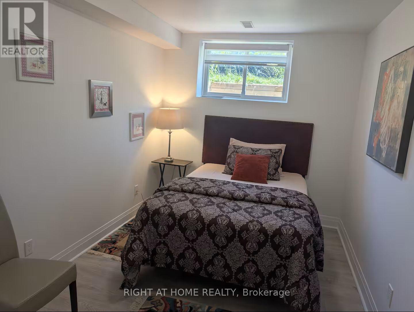 Bsmt - 35 Woodward Avenue, Brampton, Ontario  L6V 1K2 - Photo 7 - W13797394