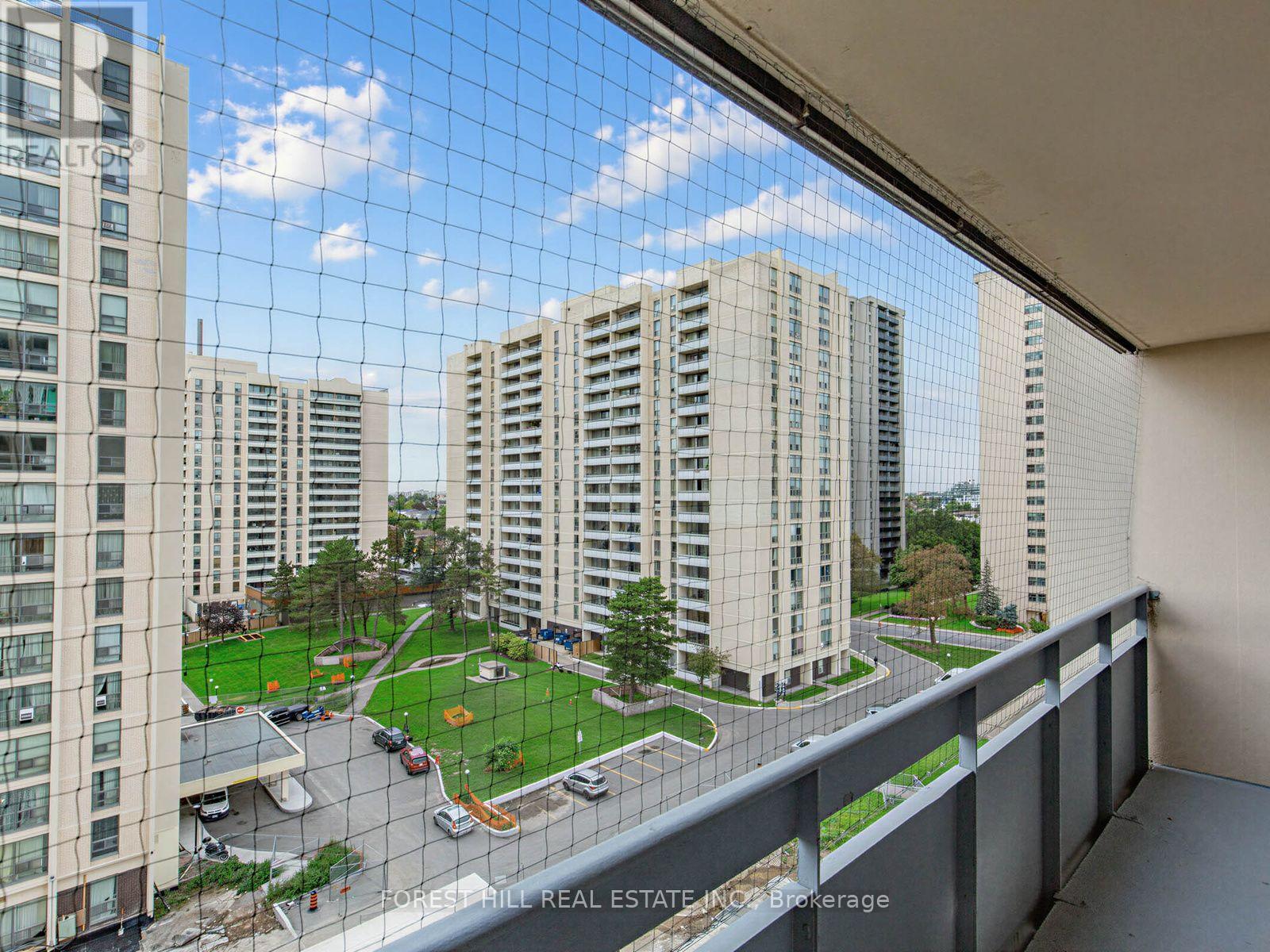 813 - 140 Elm Ridge Drive, Toronto, Ontario  M6B 1B1 - Photo 37 - W13797950