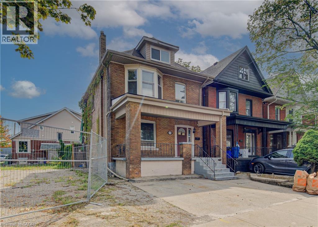 5 Barnesdale Avenue, Hamilton, Ontario  L8M 2V1 - Photo 2 - 40861672