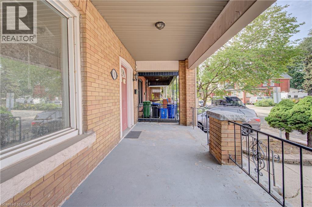 5 Barnesdale Avenue, Hamilton, Ontario  L8M 2V1 - Photo 4 - 40861672