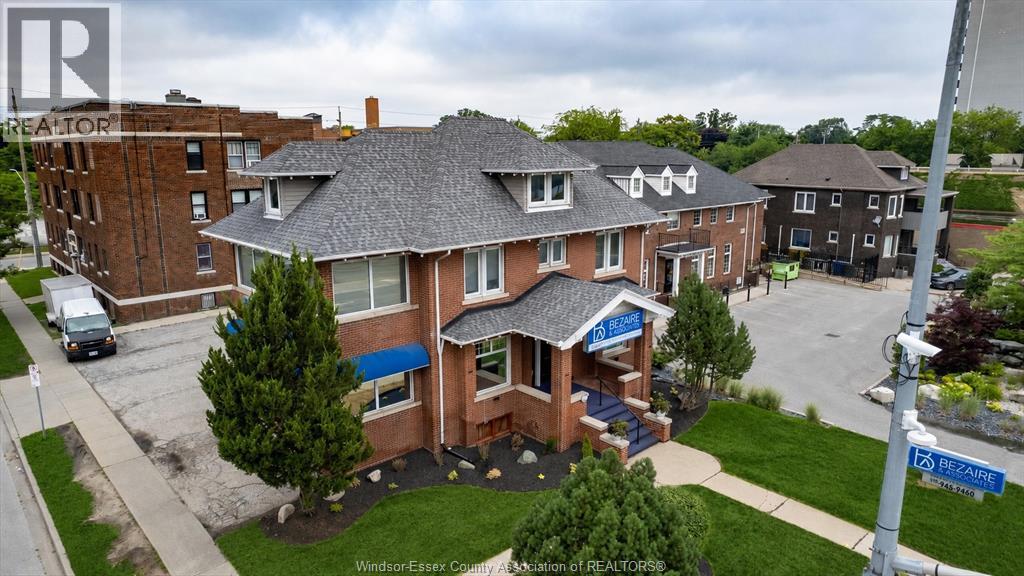 MLS# 26022924: 1395 OUELLETTE AVENUE, Windsor, Canada