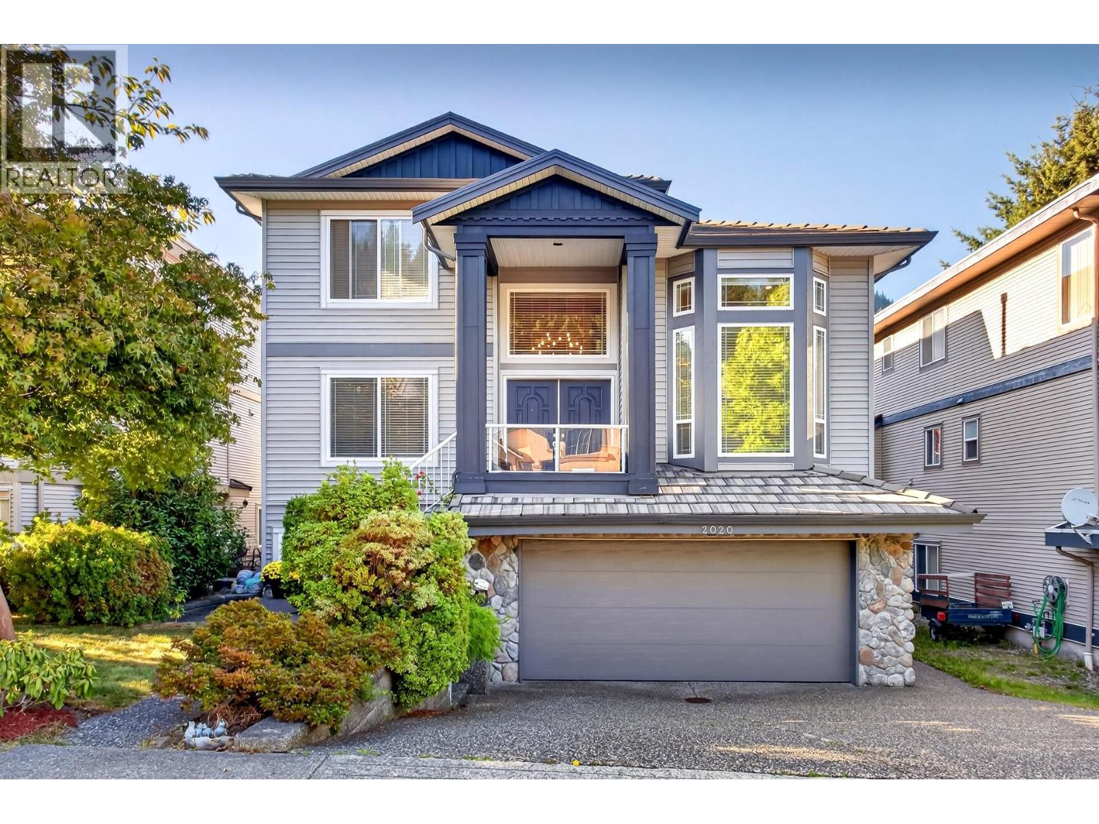 2020 PARKWAY BOULEVARD, coquitlam, British Columbia