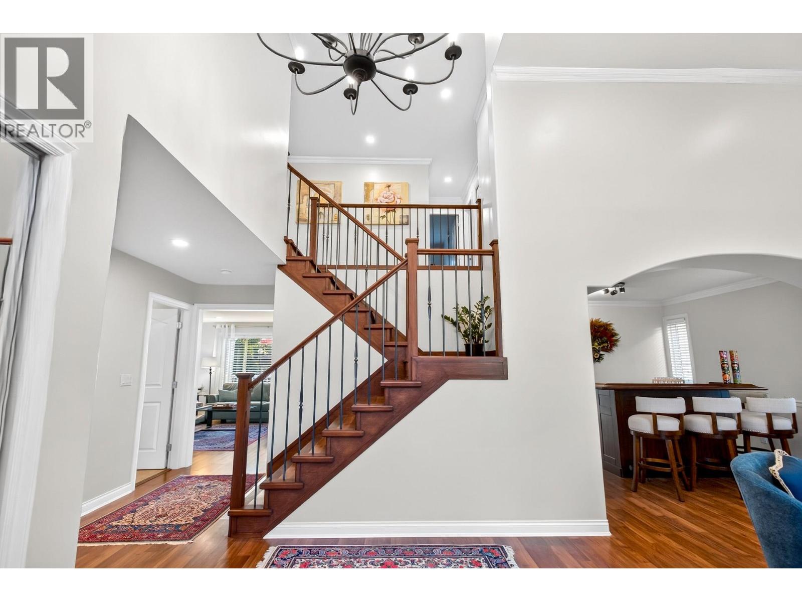 2020 Parkway Boulevard, Coquitlam, British Columbia  V3E 3N2 - Photo 4 - R3166810