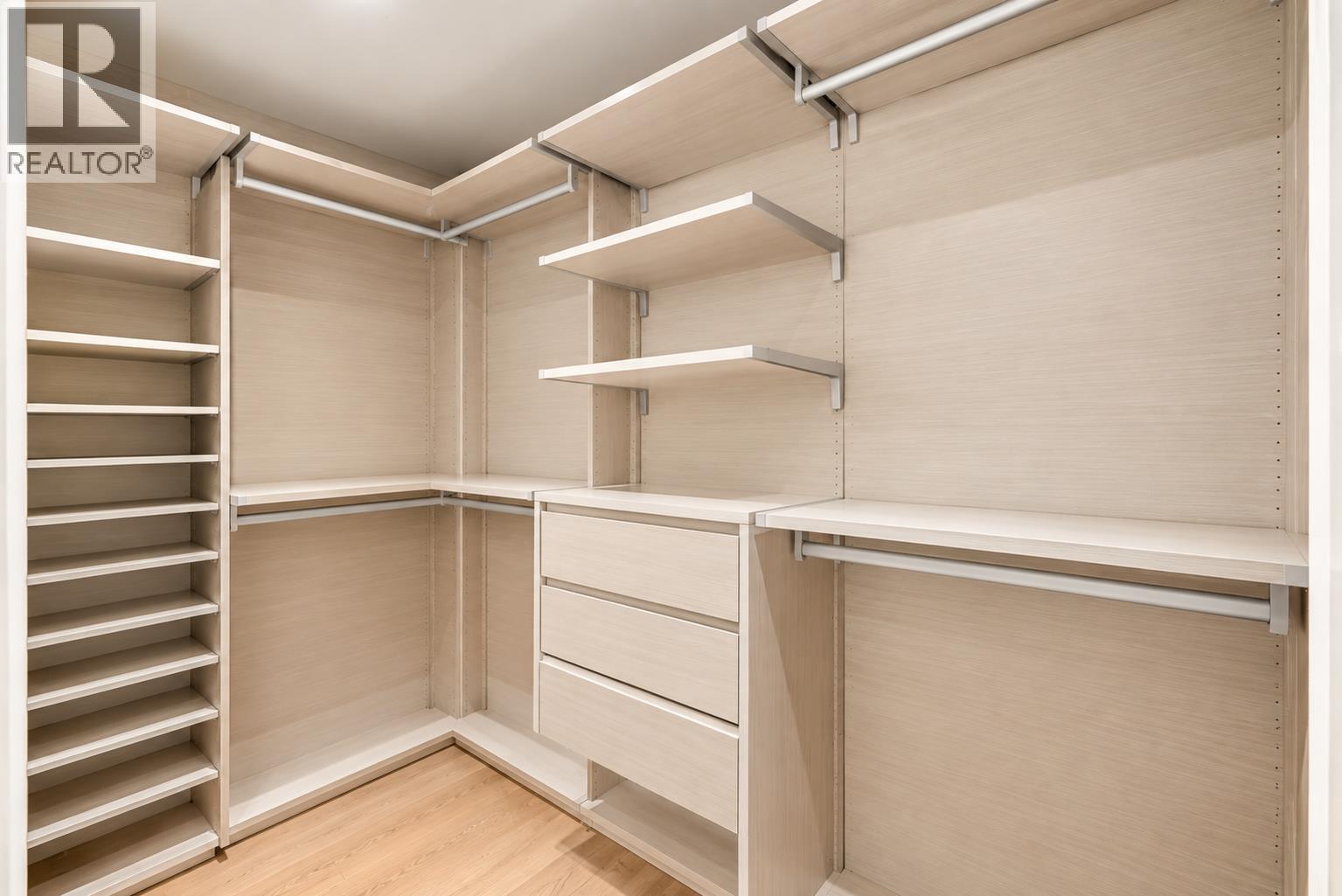 402 1355 Bellevue Avenue, West Vancouver, British Columbia  V7T 0B4 - Photo 24 - R3166651