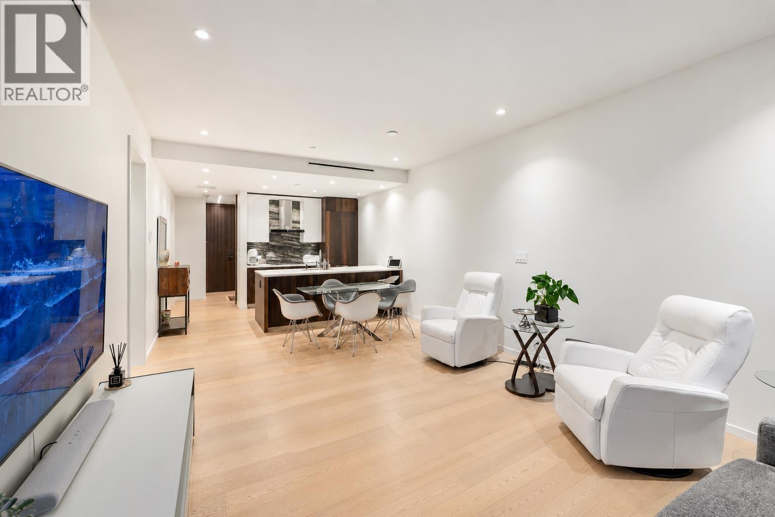 402 1355 Bellevue Avenue, West Vancouver, British Columbia  V7T 0B4 - Photo 4 - R3166651