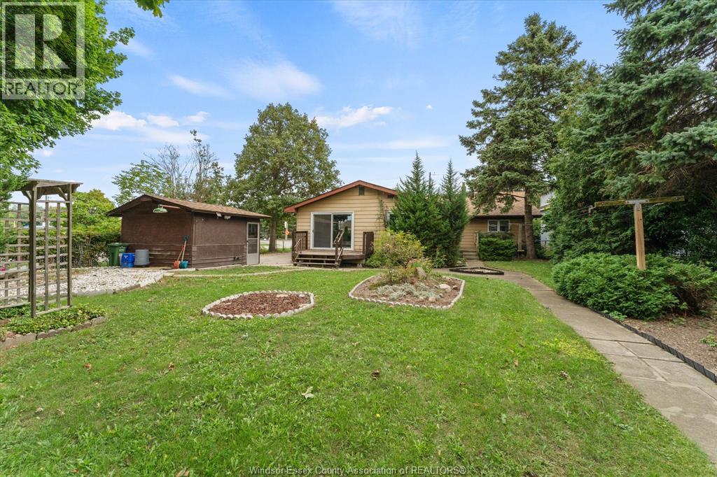 1653 Lesperance, Tecumseh, Ontario  N8N 1Y2 - Photo 35 - 26022939