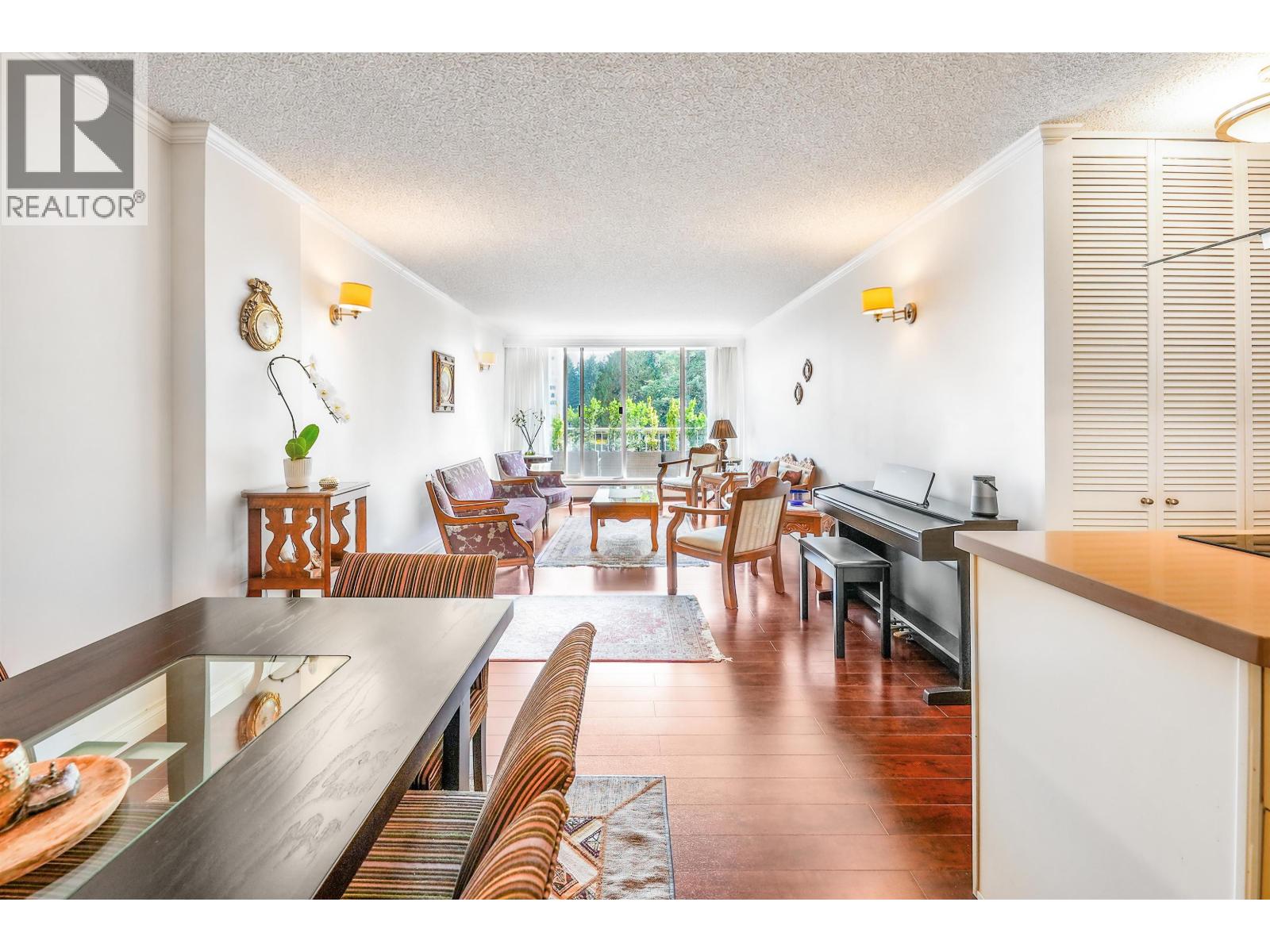 306 2020 Fullerton Avenue, North Vancouver, British Columbia  V7P 3G3 - Photo 7 - R3166745