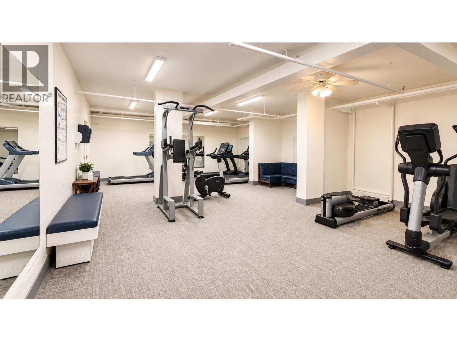 306 2020 Fullerton Avenue, North Vancouver, British Columbia  V7P 3G3 - Photo 6 - R3166745