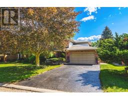 427 MELANIE CRESCENT, Hamilton, Ontario