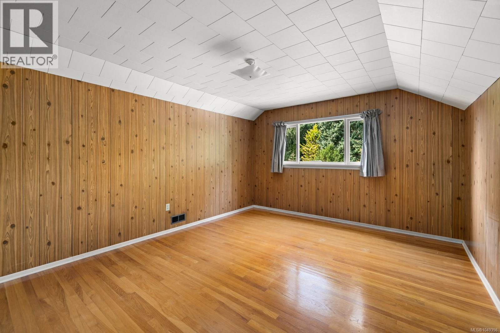 8620 Forest Park Pl, North Saanich, British Columbia V8L 5Z7 - Photo 24 - 1049358