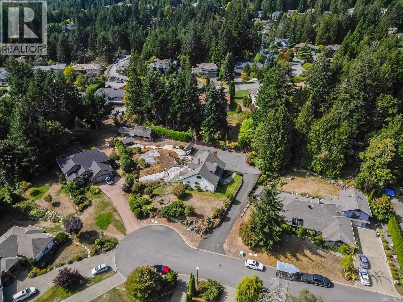 8620 Forest Park Pl, North Saanich, British Columbia V8L 5Z7 - Photo 3 - 1049358