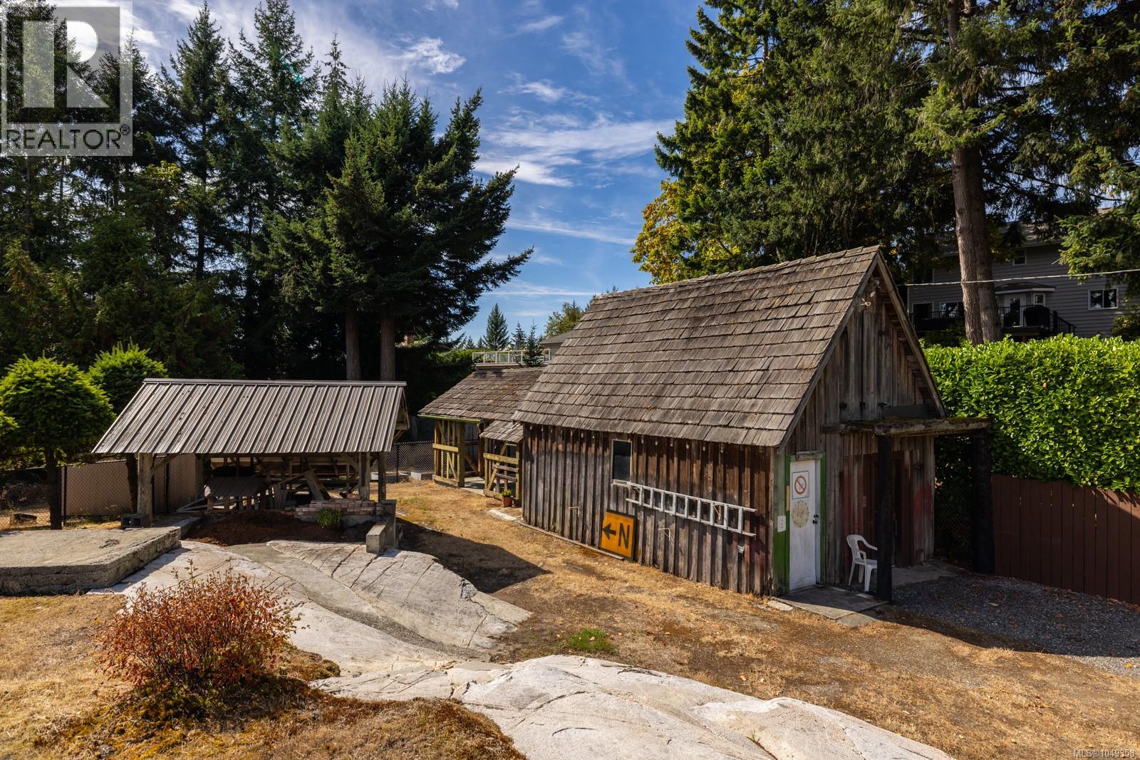 8620 Forest Park Pl, North Saanich, British Columbia V8L 5Z7 - Photo 36 - 1049358
