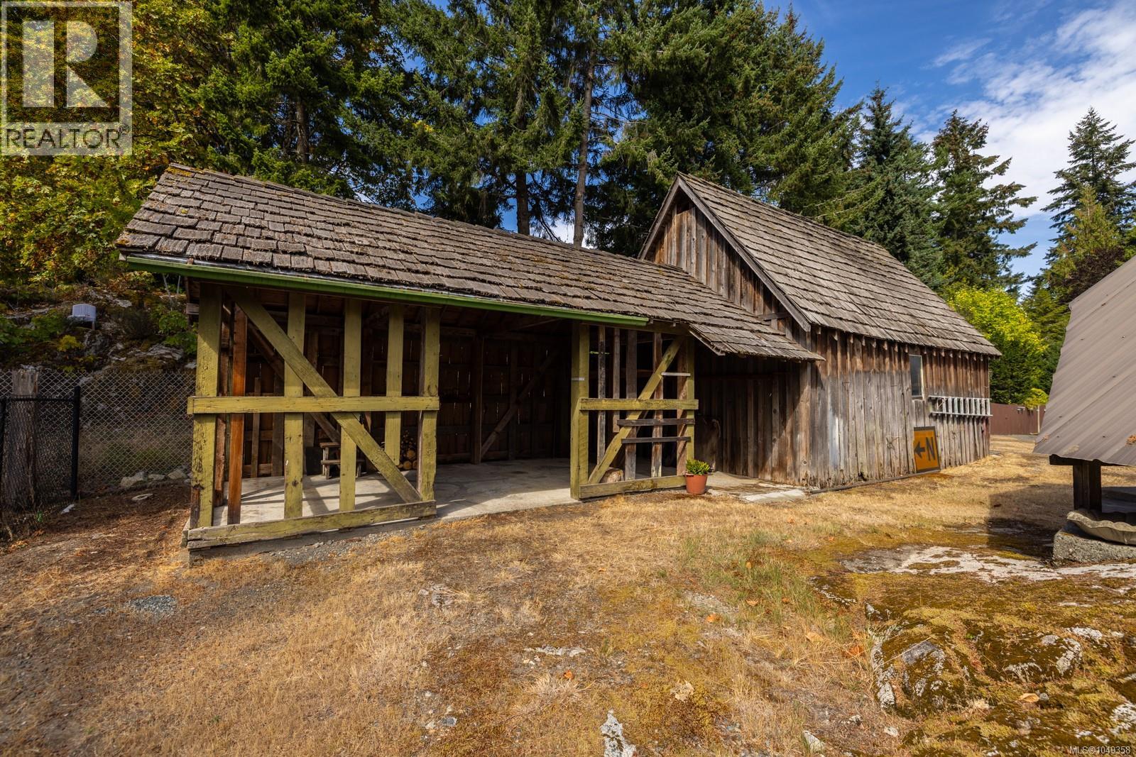8620 Forest Park Pl, North Saanich, British Columbia V8L 5Z7 - Photo 37 - 1049358