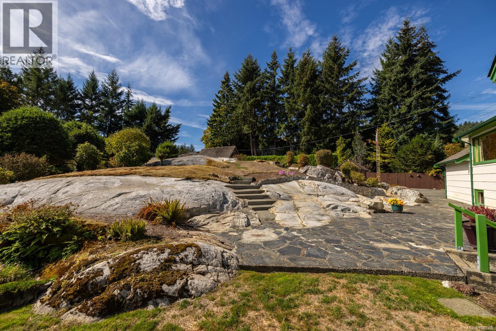 8620 Forest Park Pl, North Saanich, British Columbia V8L 5Z7 - Photo 7 - 1049358