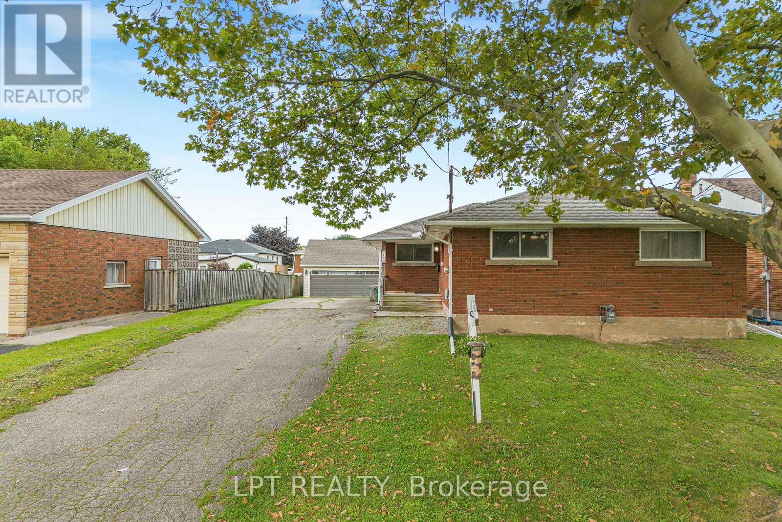 7156 WARDEN AVENUE, Niagara Falls, Ontario