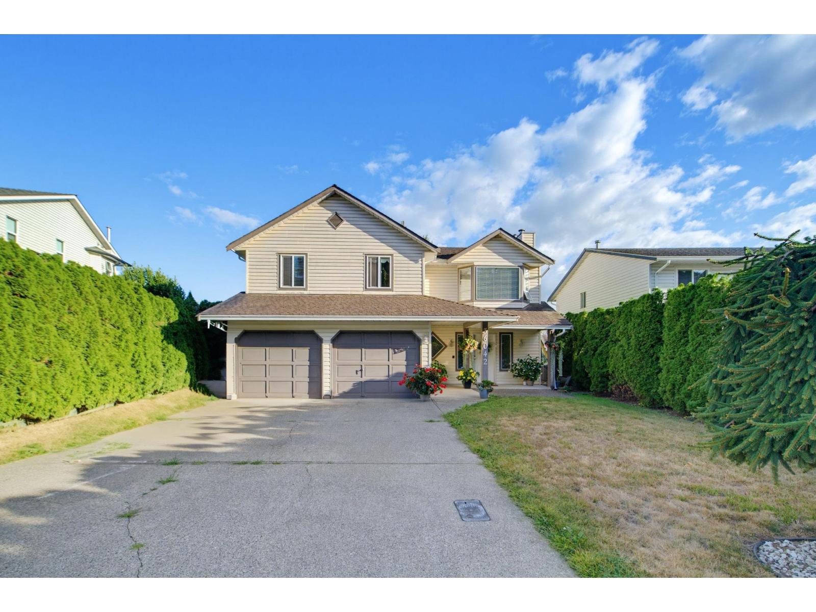 36042 Southridge Place, Abbotsford, British Columbia  V3G 1E2 - Photo 1 - R3161559