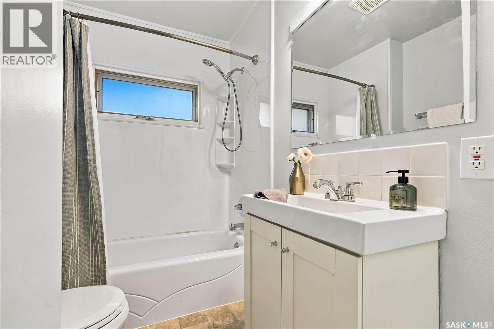 216 25th Street W, Saskatoon, Saskatchewan  S7L 0C4 - Photo 21 - SK048758