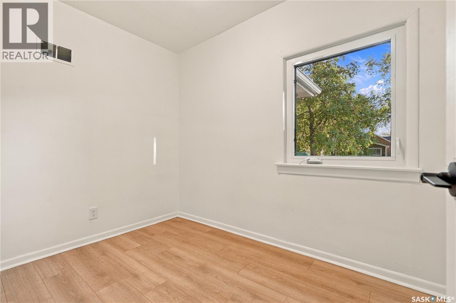 216 25th Street W, Saskatoon, Saskatchewan  S7L 0C4 - Photo 26 - SK048758