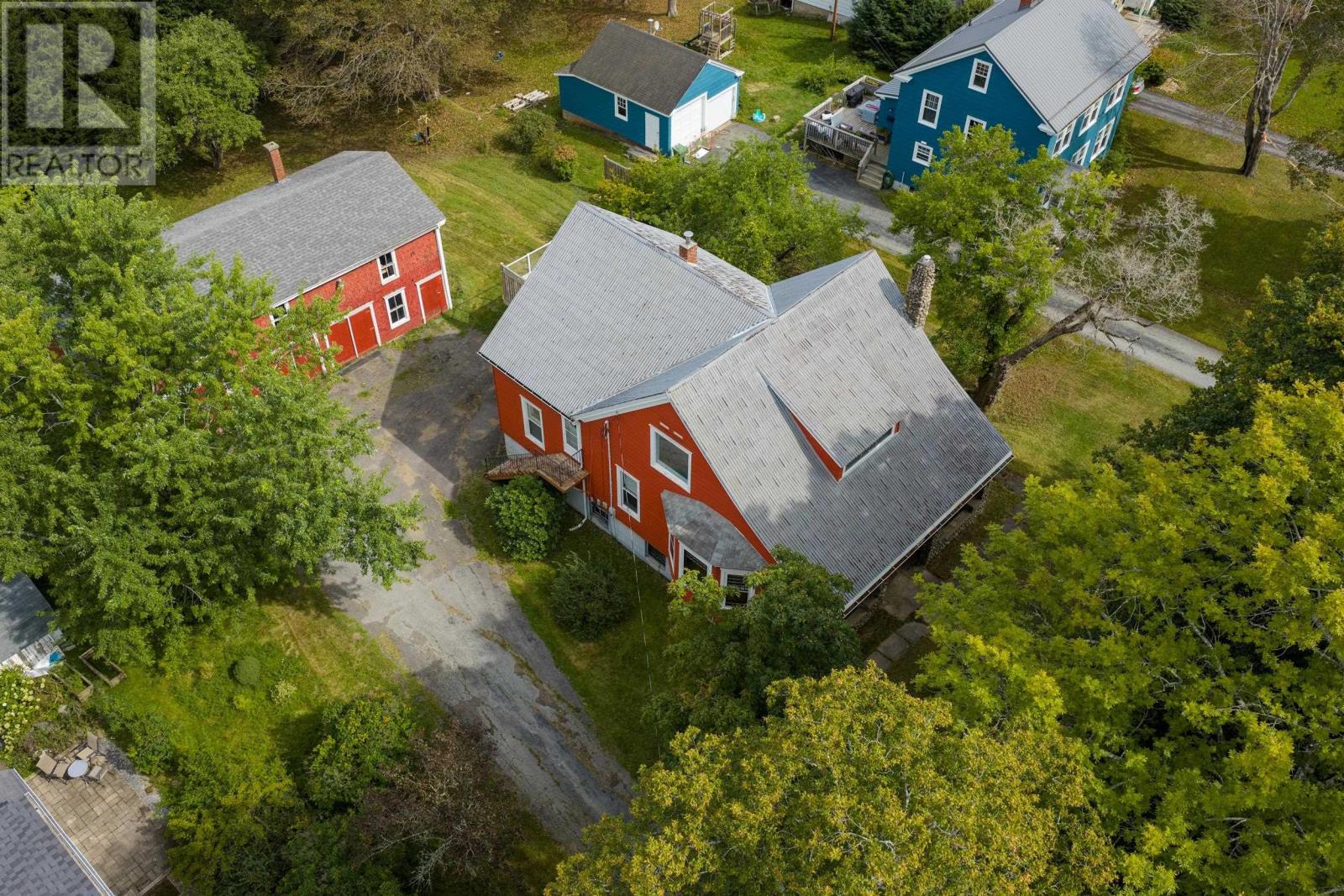8 Maple Avenue, Lunenburg, Nova Scotia  B0J 2C0 - Photo 48 - 202623667