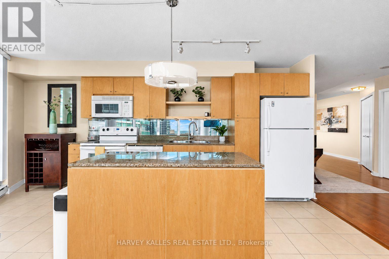 2803 - 373 Front Street W, Toronto, Ontario  M5V 3R7 - Photo 10 - C13792378