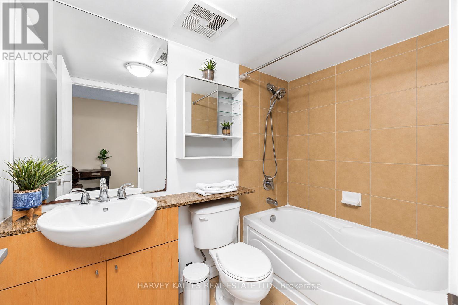 2803 - 373 Front Street W, Toronto, Ontario  M5V 3R7 - Photo 12 - C13792378