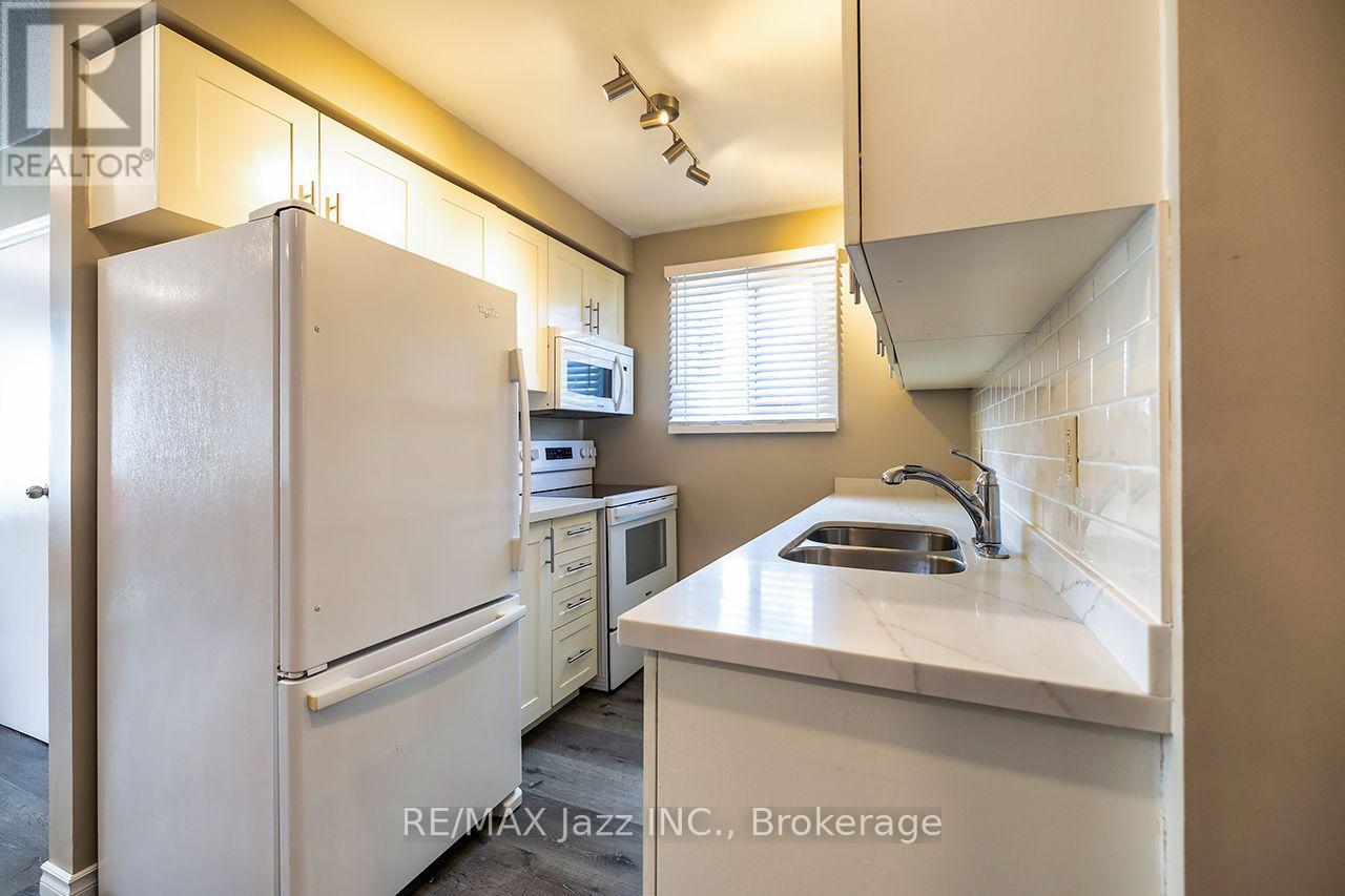 260 Lakeview Park Avenue, Oshawa (Lakeview), Ontario L1J 7M5 - Photo 10 - E13794126