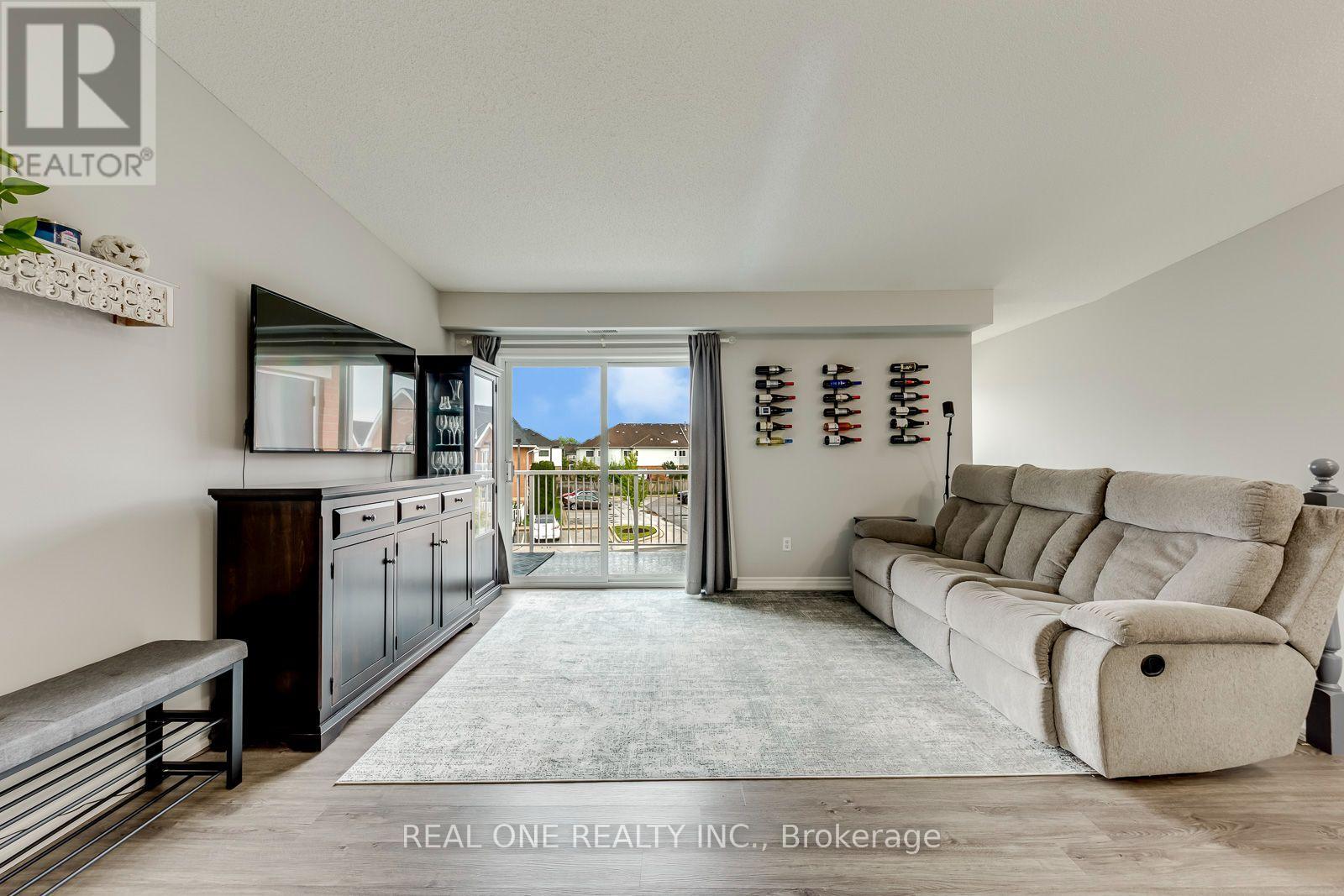 707 - 1701 Lampman Avenue, Burlington, Ontario  L7L 6R7 - Photo 8 - W13764748