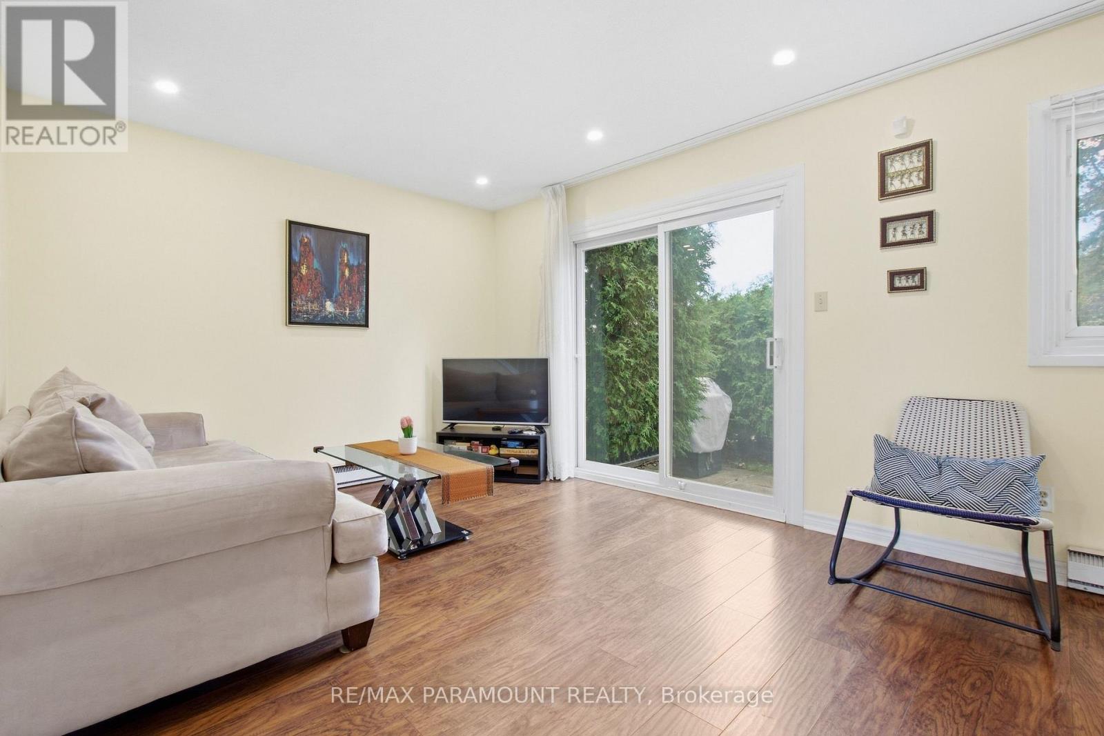 16 Gleneaden Court, Brampton, Ontario  L6S 2J7 - Photo 17 - W13797286