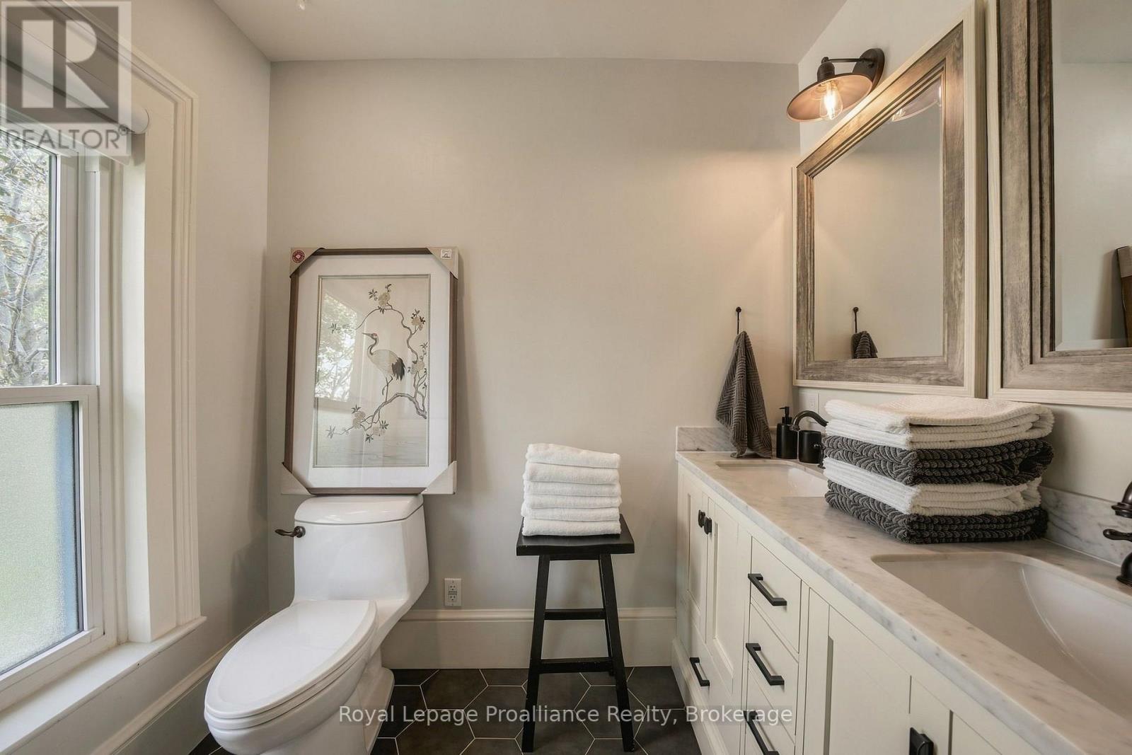 348 Massasauga Road, Prince Edward County, Ontario  K8N 4Z7 - Photo 18 - X13798798