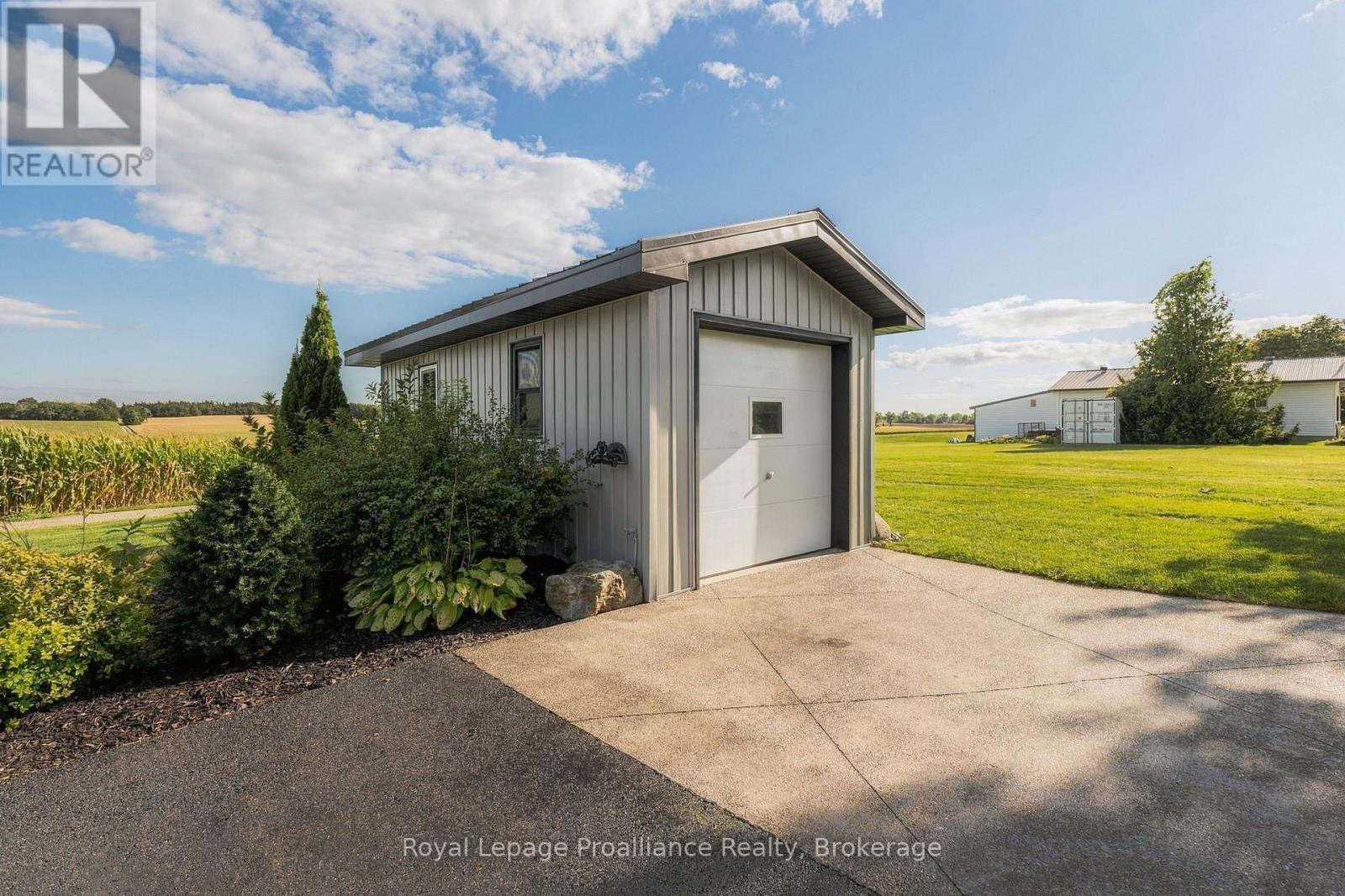 348 Massasauga Road, Prince Edward County, Ontario  K8N 4Z7 - Photo 32 - X13798798