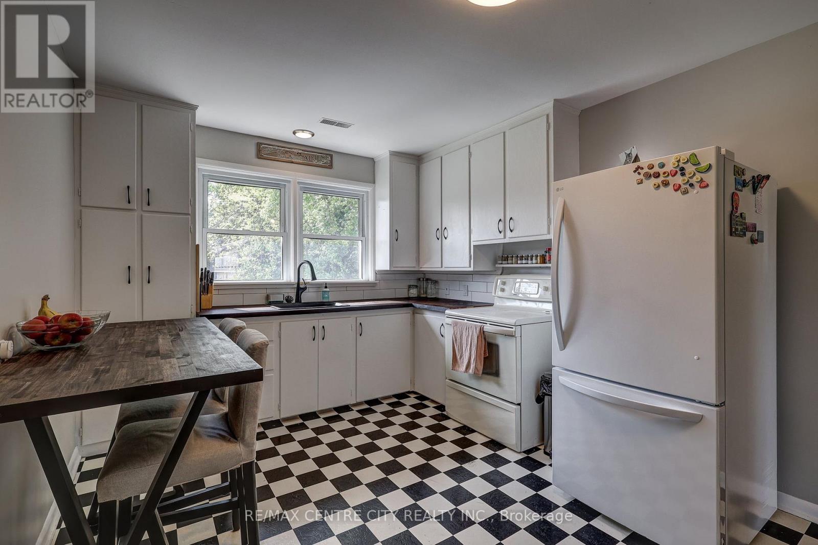 587 Lambton Street, London East, Ontario  N5Y 4G1 - Photo 29 - X13798498