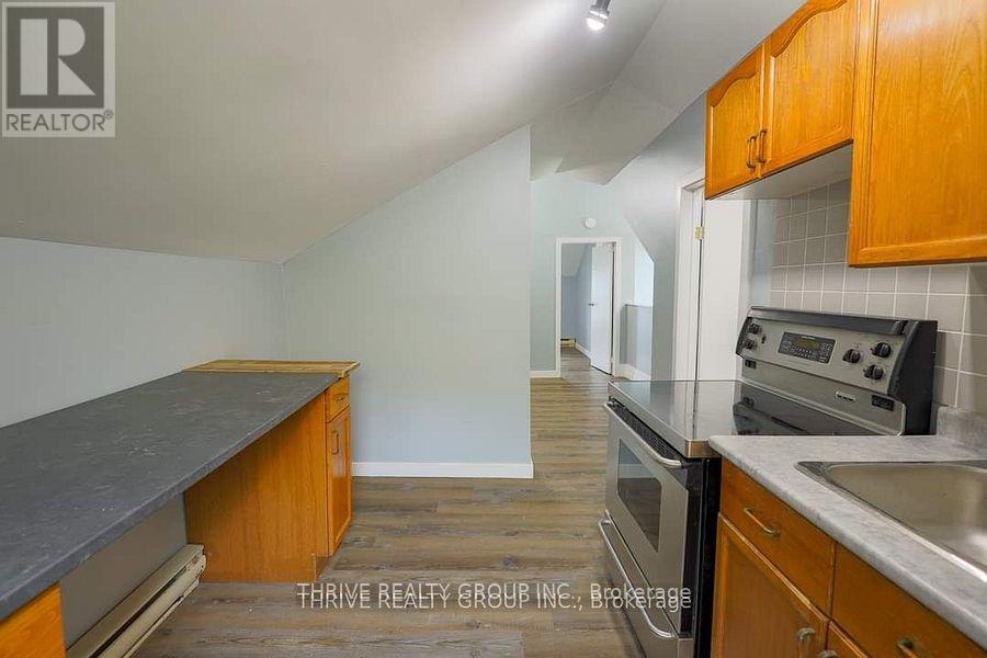 Upper - 211 Clarence Street, London East, Ontario  N6B 2J9 - Photo 10 - X13798532