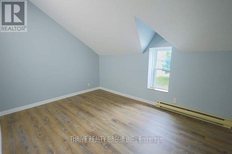 Upper - 211 Clarence Street, London East, Ontario  N6B 2J9 - Photo 6 - X13798532