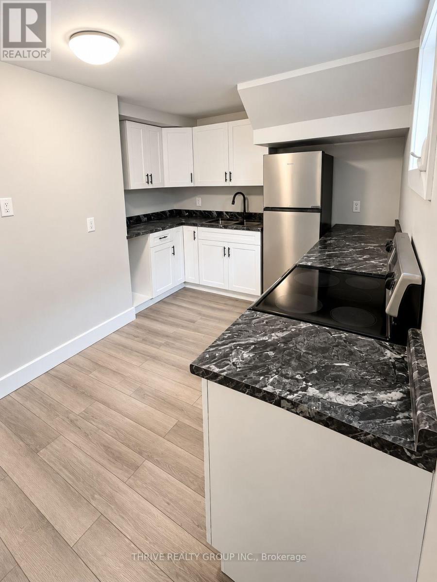3 - 118 Pine Lawn Avenue, London East, Ontario  N5Z 2R2 - Photo 2 - X13798540
