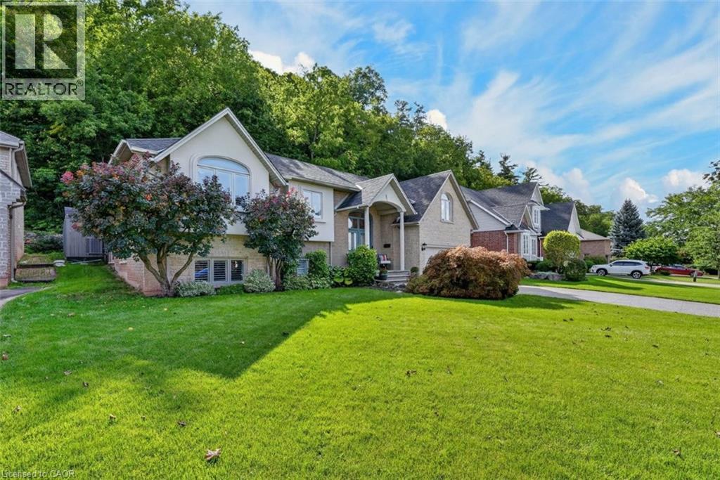 126 Dorchester Drive, Grimsby, Ontario  L3M 1A8 - Photo 4 - 40861867