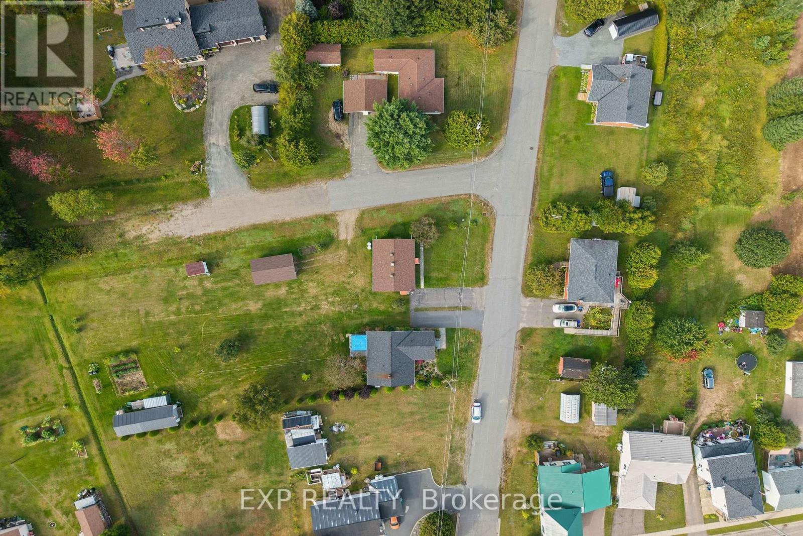 17 Casey Street, Madawaska Valley, Ontario  K0J 1B0 - Photo 34 - X13798636