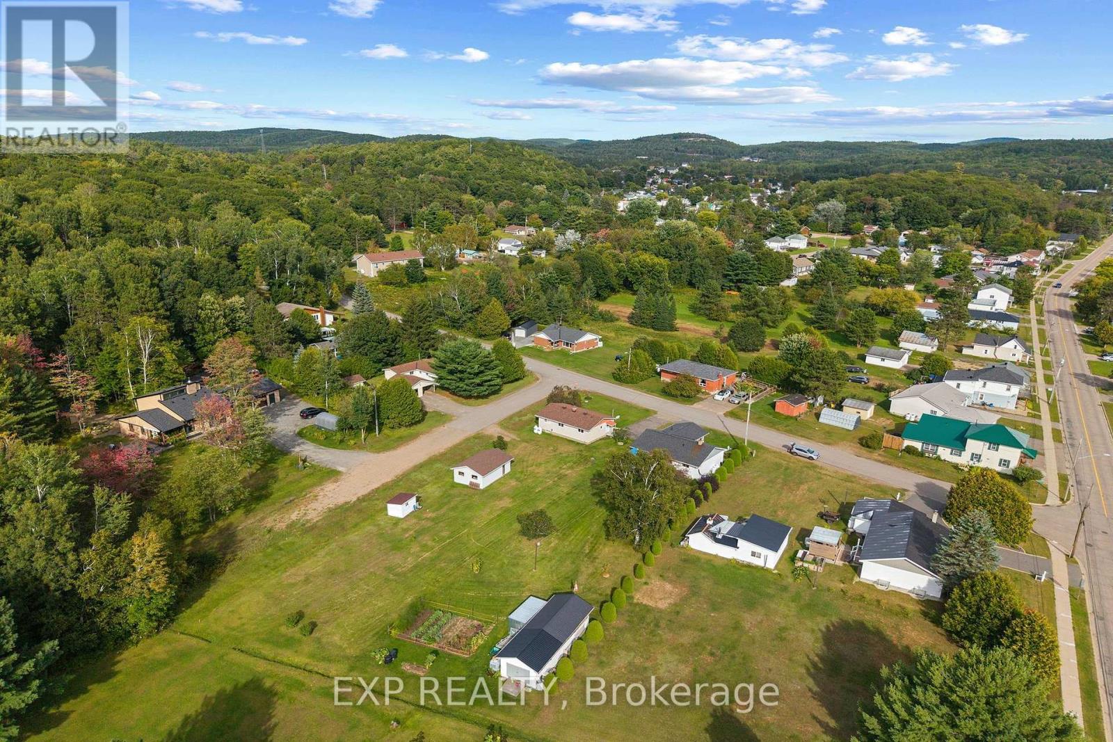 17 Casey Street, Madawaska Valley, Ontario  K0J 1B0 - Photo 39 - X13798636