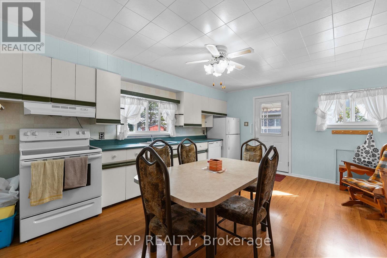 17 Casey Street, Madawaska Valley, Ontario  K0J 1B0 - Photo 7 - X13798636