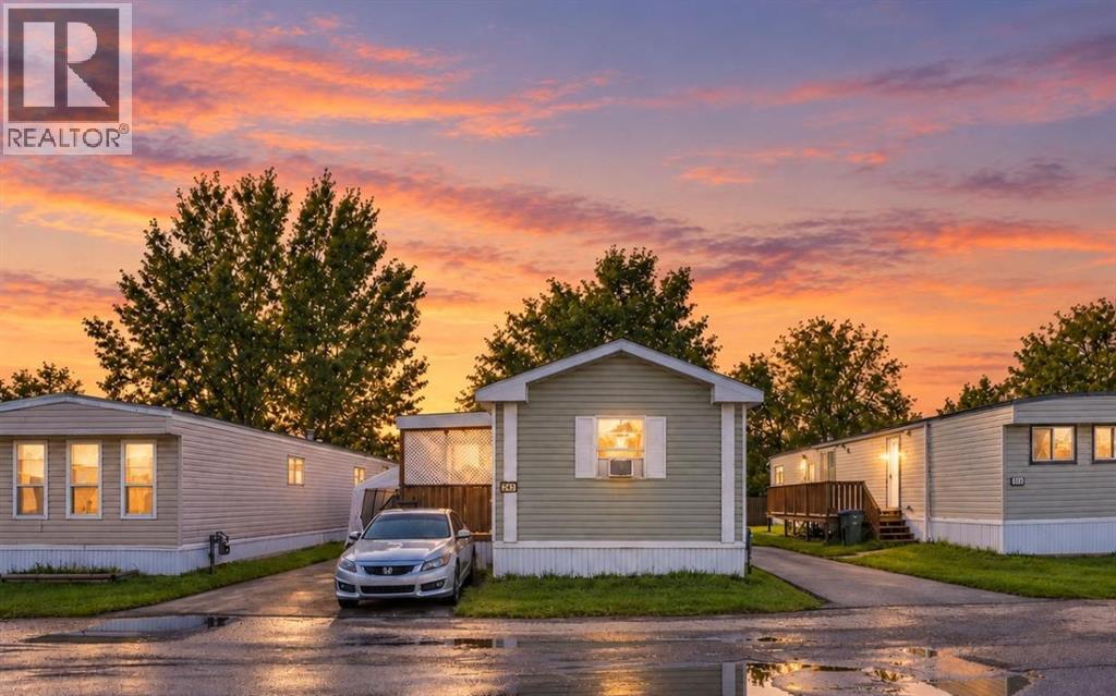 #243, 6220 17 Avenue SE, Calgary, Alberta  T2A 0W6 - Photo 2 - A2344563