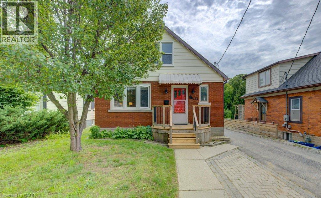 21 Waverly Road, Kitchener, Ontario  N2G 2E1 - Photo 2 - 40864295