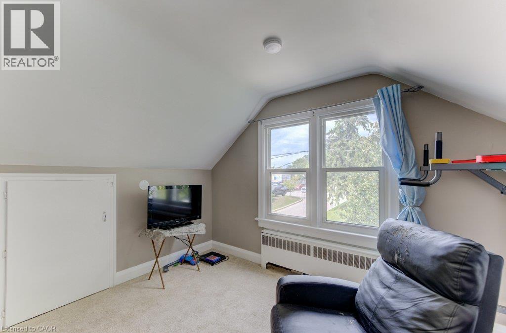 21 Waverly Road, Kitchener, Ontario  N2G 2E1 - Photo 25 - 40864295