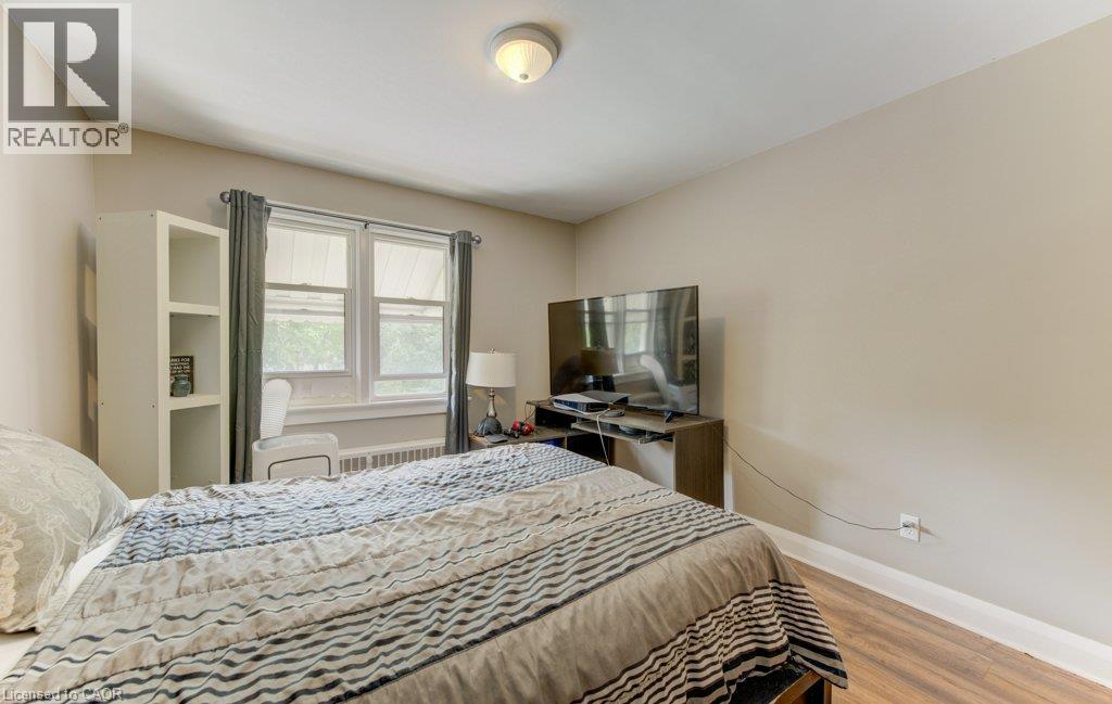 21 Waverly Road, Kitchener, Ontario  N2G 2E1 - Photo 16 - 40864295