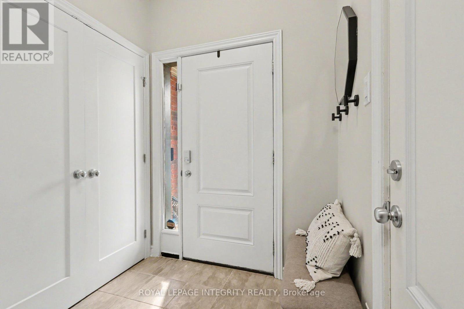 286 Fergus Crescent, Ottawa, Ontario  K2J 3L7 - Photo 3 - X13798528