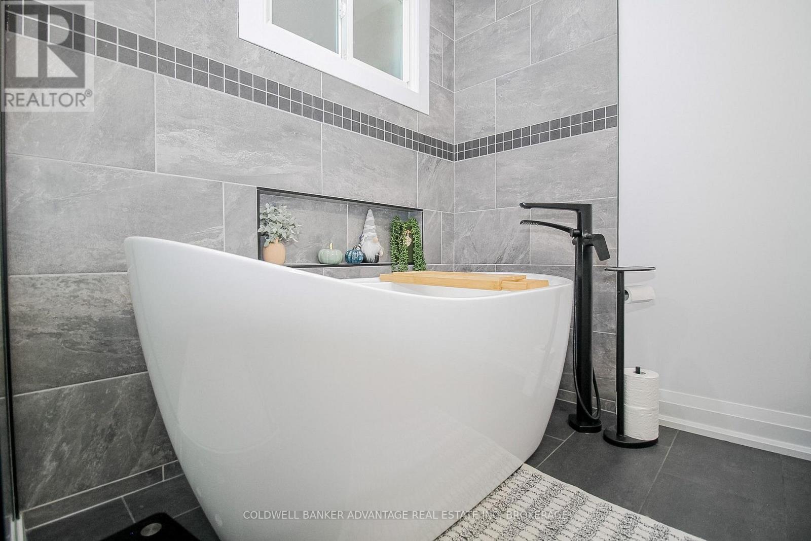 60 Gladys Avenue, Welland, Ontario  L3B 1G3 - Photo 22 - X13798664