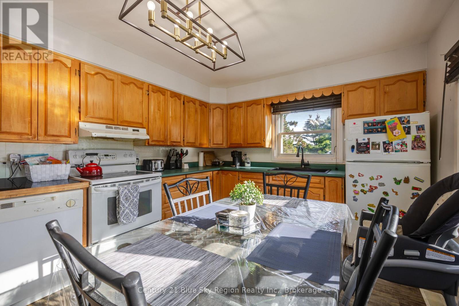 334 Macpherson Drive, East Ferris, Ontario  P0H 1K0 - Photo 5 - X13798804